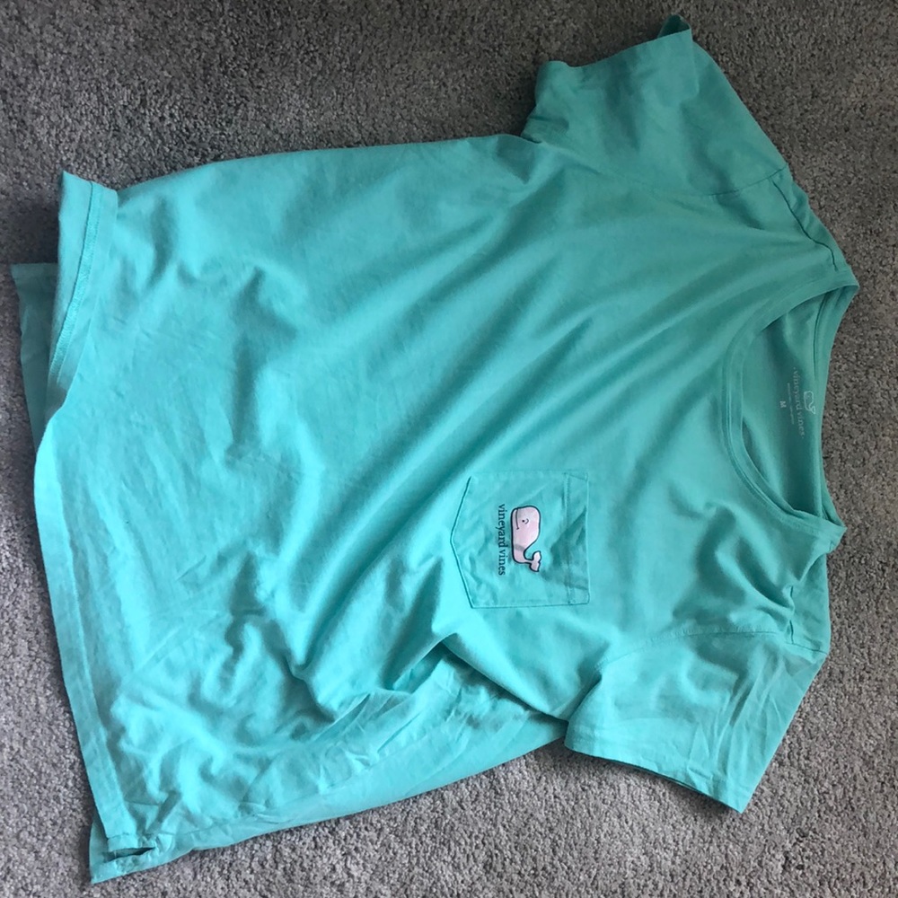 vineyard vines teal tee